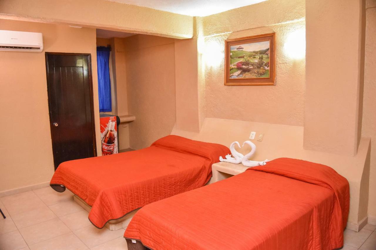 Hotel Gaby Inn Zihuatanejo Luaran gambar